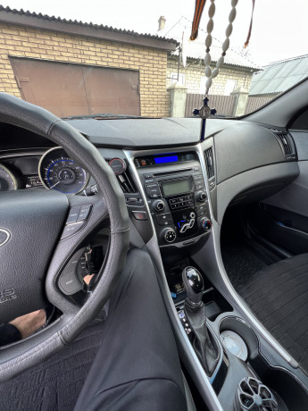 prodam-hyundai-sonata-2013g-24gdi-188-ls-big-7