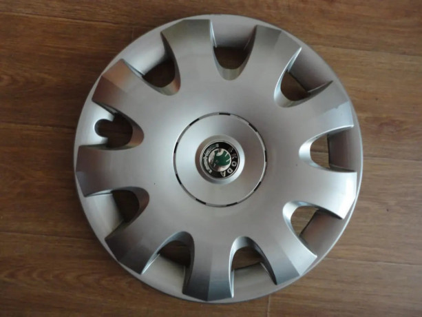 kolpaki-skoda-oktaviya-15r-bu-4-st-big-0