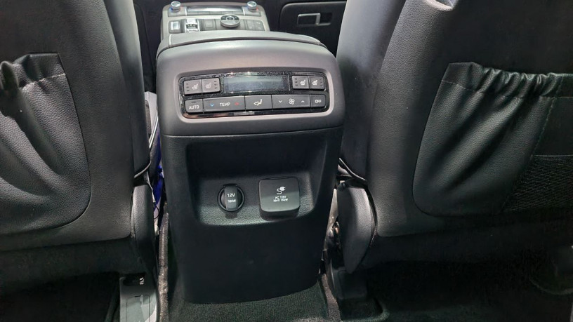 2020-hyundai-palisade-limited-big-12