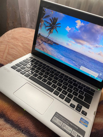 noutbuk-sony-vaio-svt131a11m-core-i74gb133-big-2