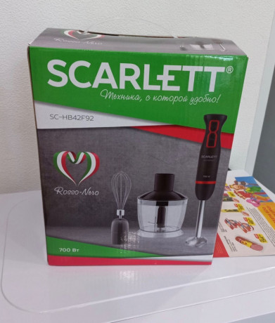 blender-scarlett-v-nalicii-big-0
