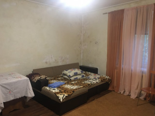 Квартира посуточно по адресу: ул.Луговцова, 19