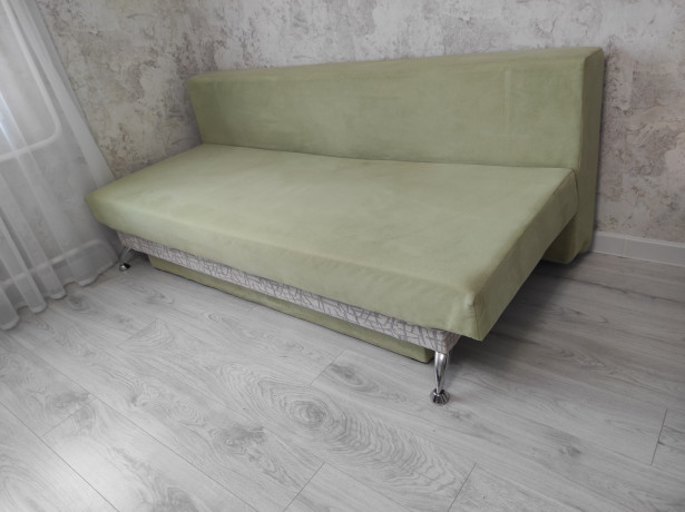 prodaetsya-divan-v-otlicnom-sostoyanii-big-1
